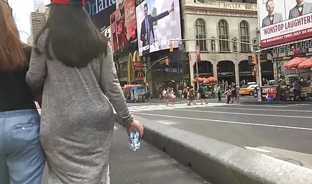愛らしいミーティングに座ると彼女の恋人の顔は、乗彼のコック av 動画 エロムビ