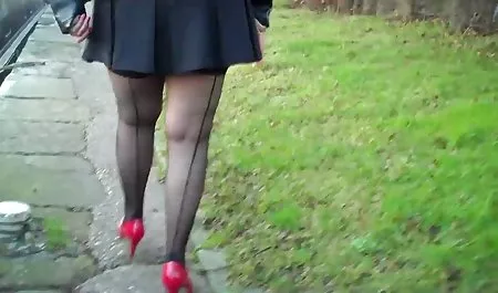 金髪の彼女の滑り外 エロム び