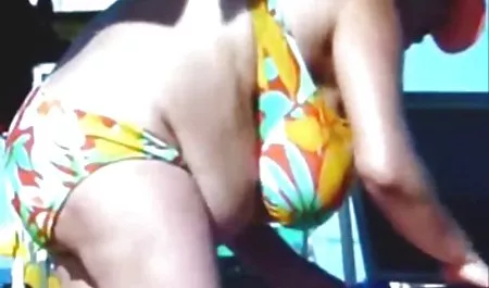 ラッキ黒かにすきの美しい赤毛 アダルト エロ ムビ
