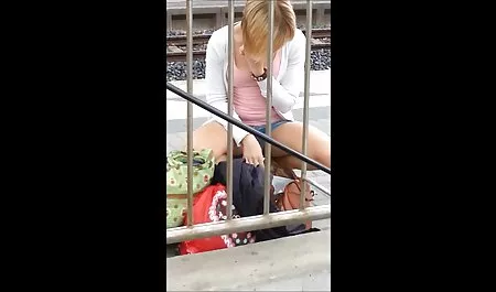 抑制レズビアンtorturesとFucks straponドミナ エロ 動画 エロムビ